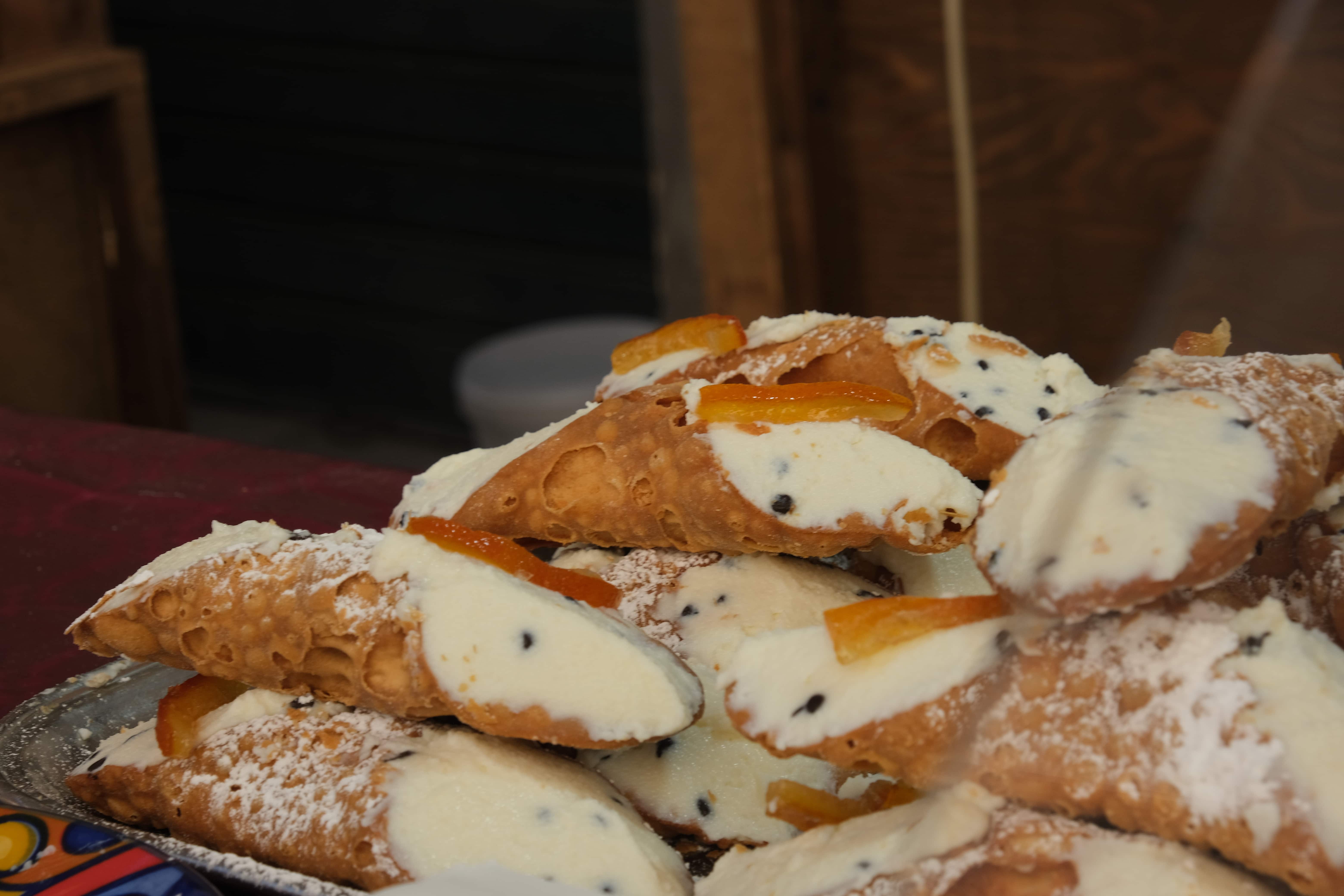 Cannoli tradizionali siciliani
